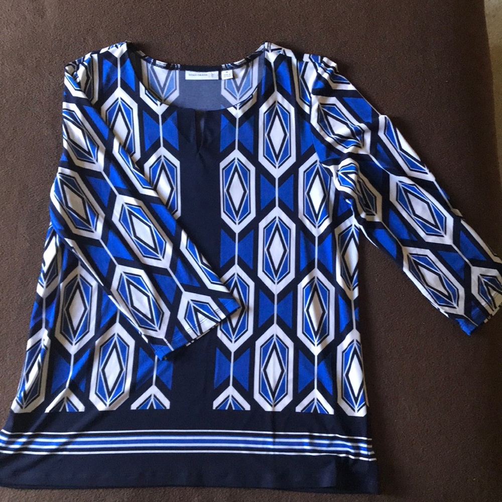 Patterned top